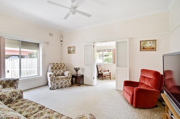 10 Howell Avenue, LANE COVE NSW 2066, Image 2