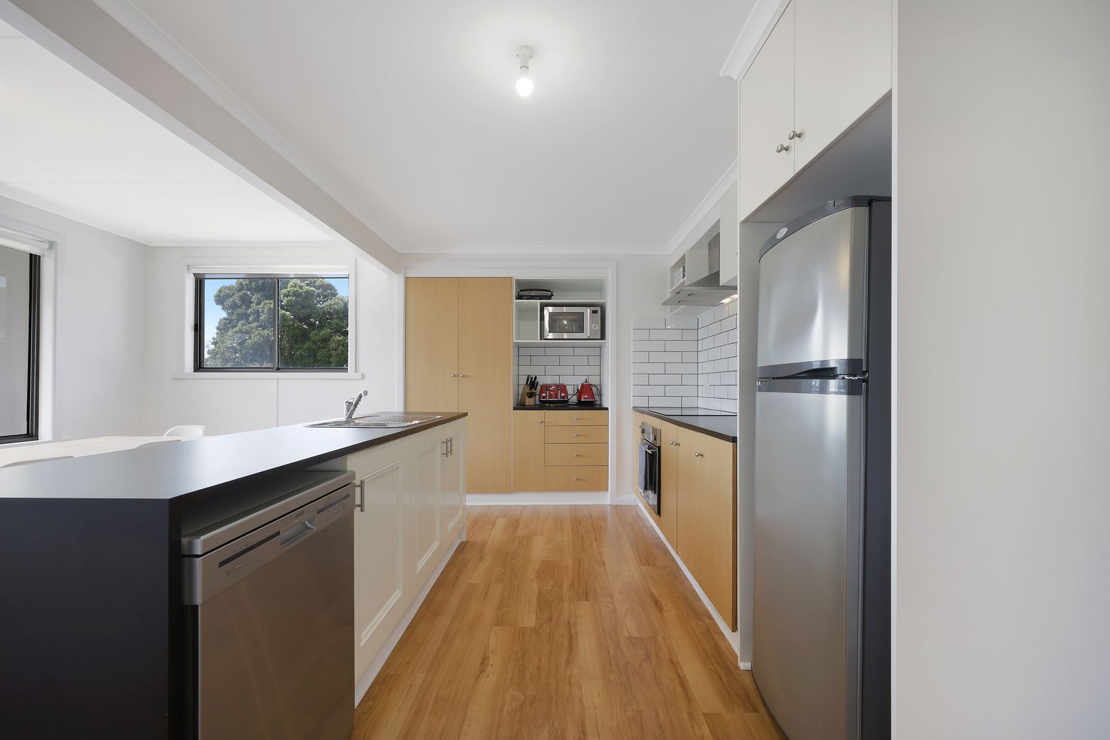 88 Bailey Street, Timboon VIC 3268, Image 2