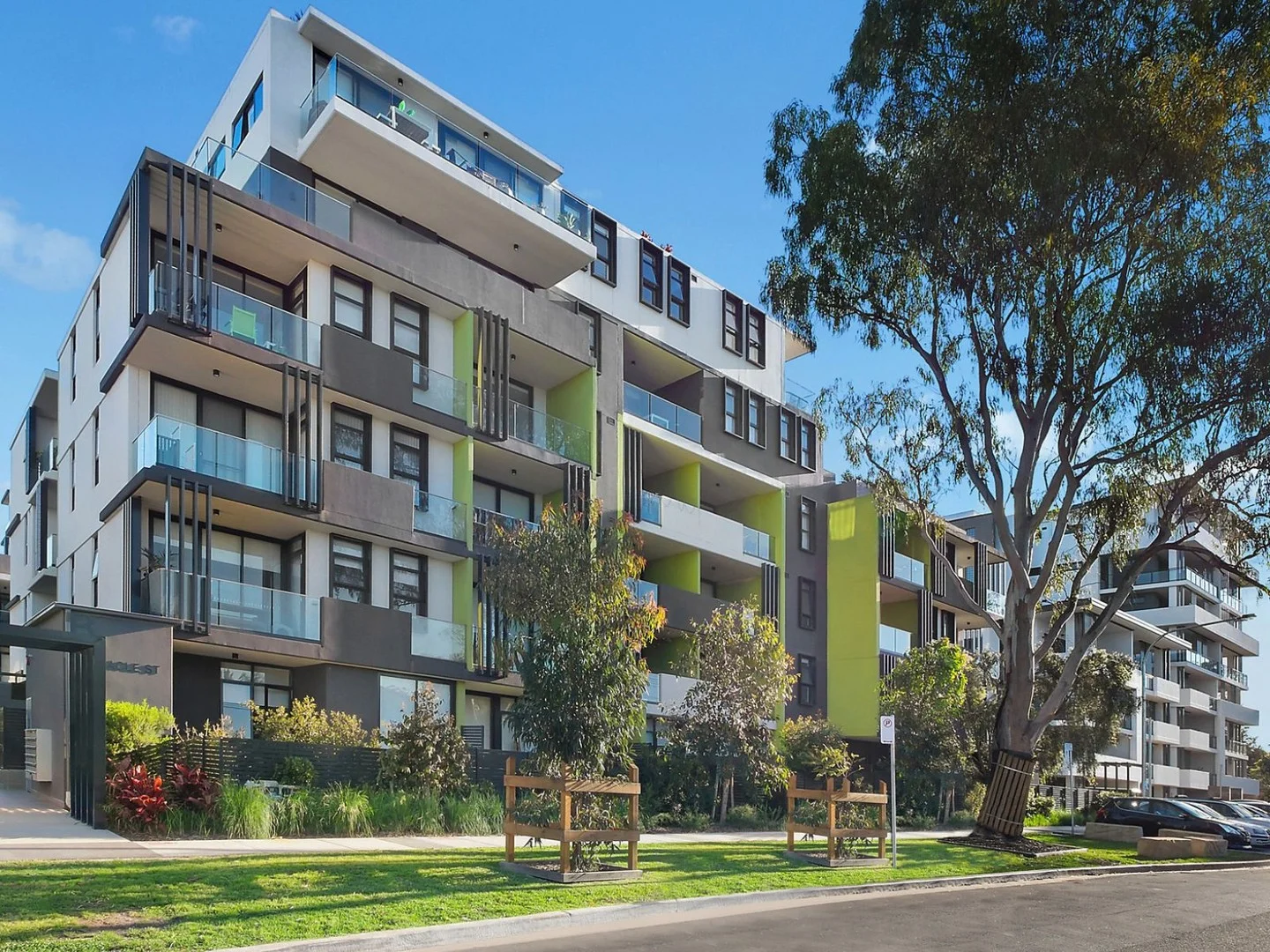 C601/40 Pinnacle Street, Miranda NSW 2228