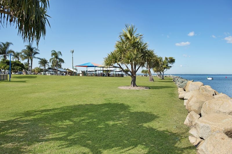 29/80 Hornibrook Esplanade, Clontarf QLD 4019, Image 2