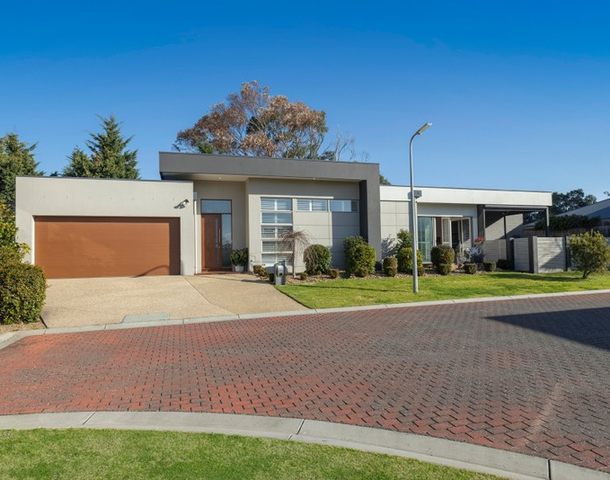 15 Bay Vista Close, Mount Martha VIC 3934