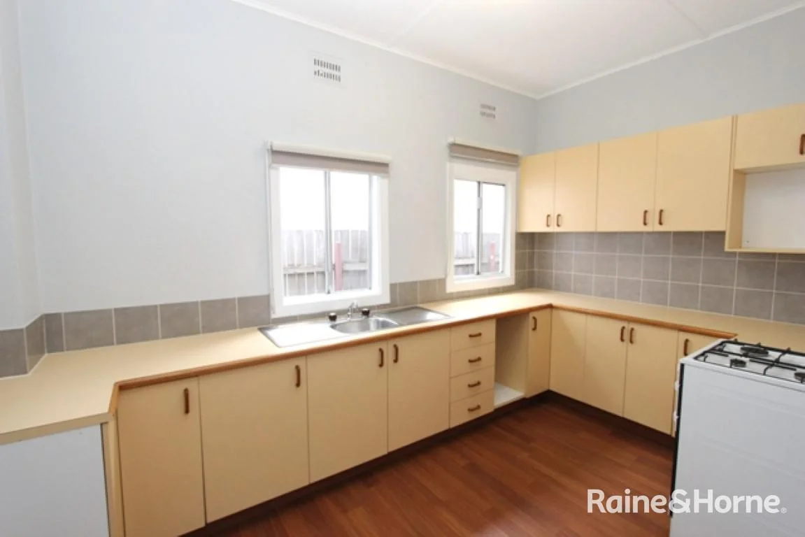 Additional image 2 of 35 Stewart St, Bathurst NSW 2795