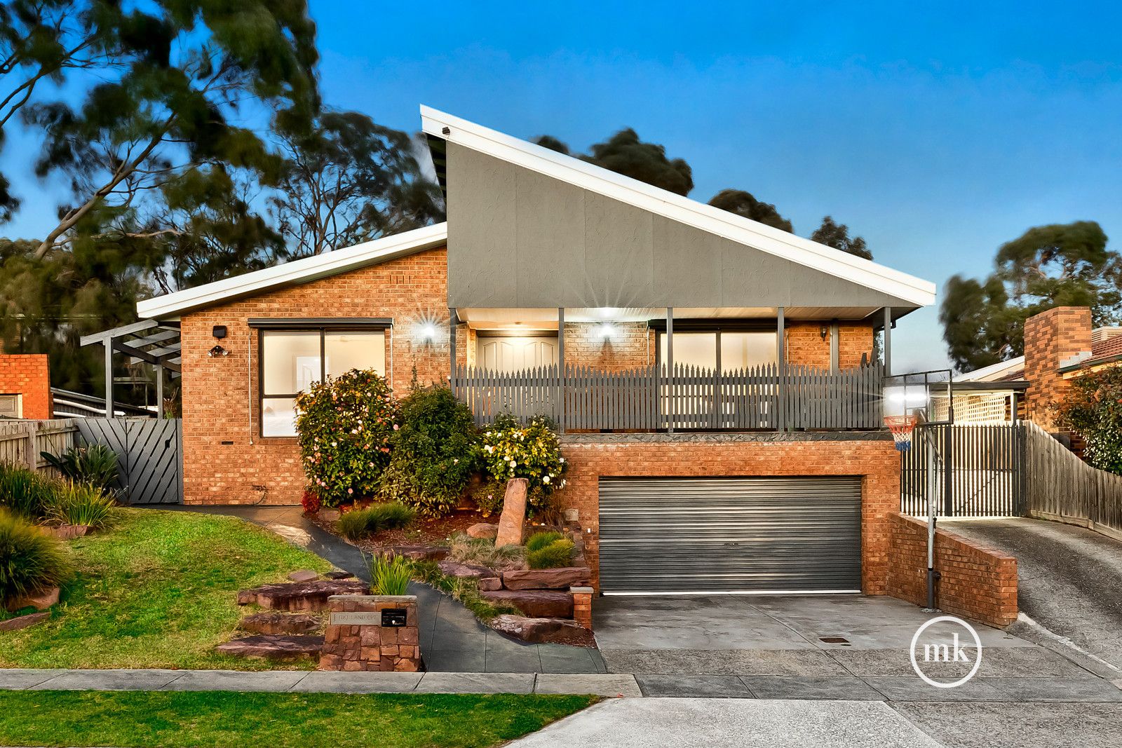 4 bedrooms House in 1 Highland Court ELTHAM NORTH VIC, 3095