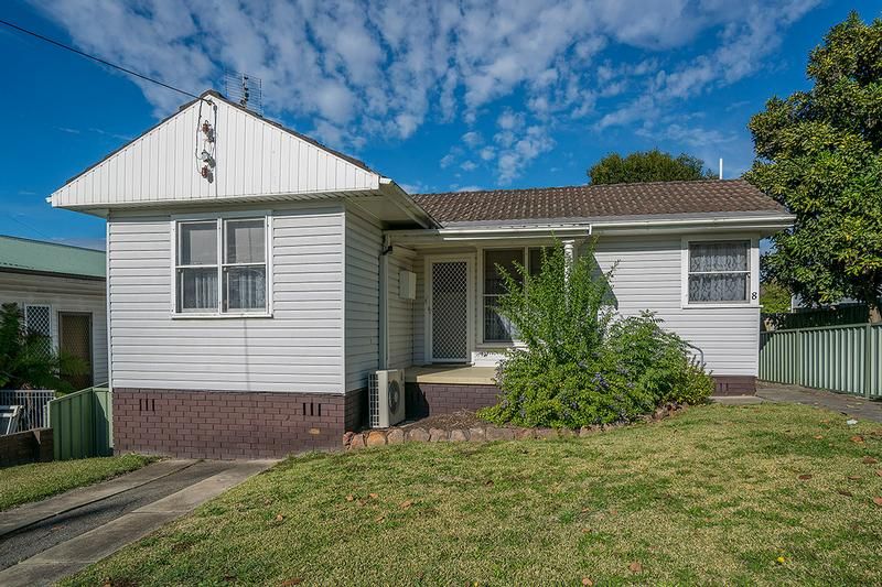 8 Macquarie Road, Fennell Bay NSW 2283, Image 0