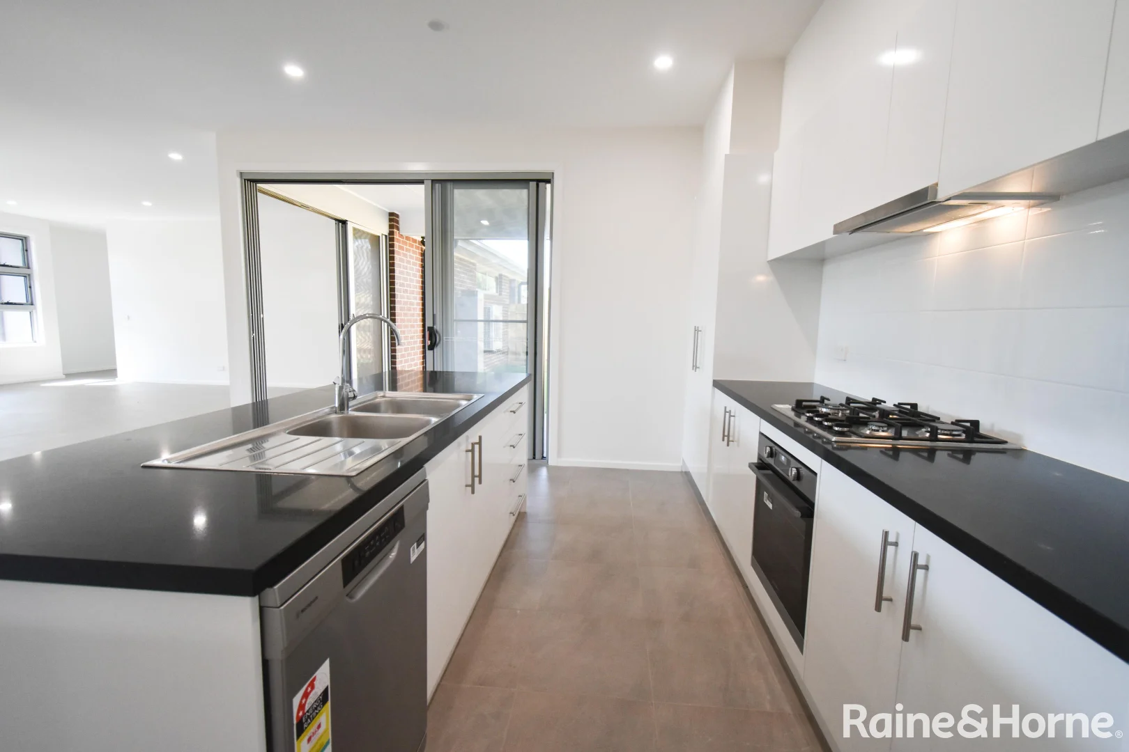 Additional image 6 of 1/3 Gilbert Court, Scoresby VIC 3179