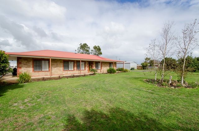 15-19 Hay Terrace, Kongorong SA 5291, Image 2