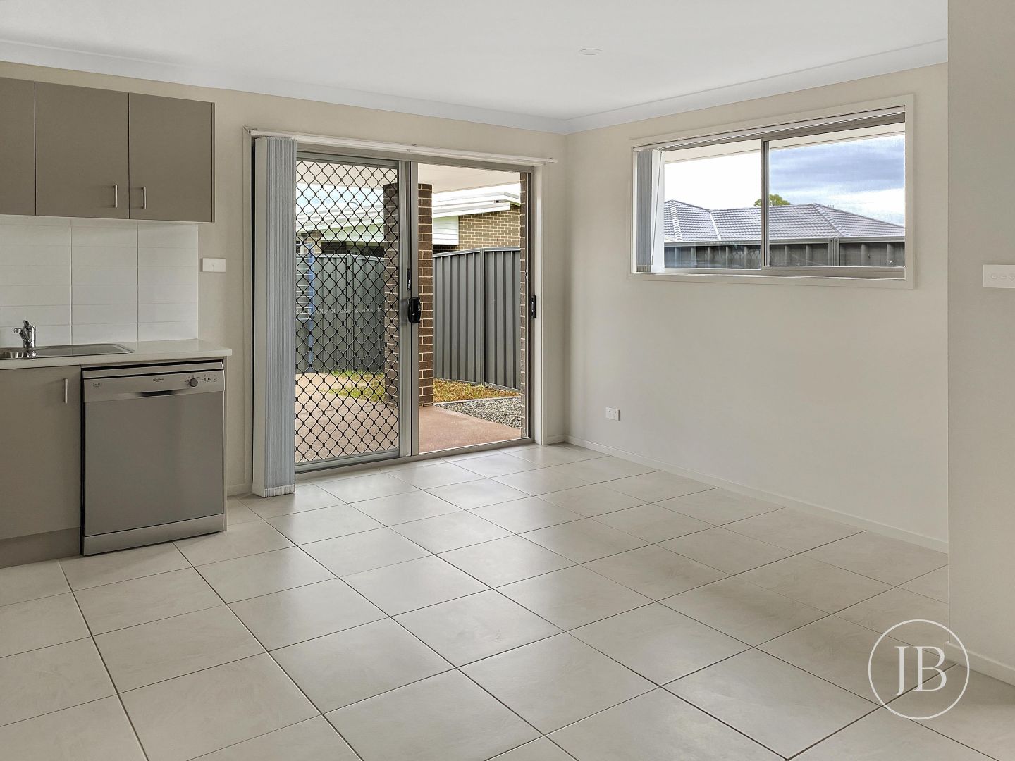 2/33 Undercliff Street, Cliftleigh NSW 2321, Image 1