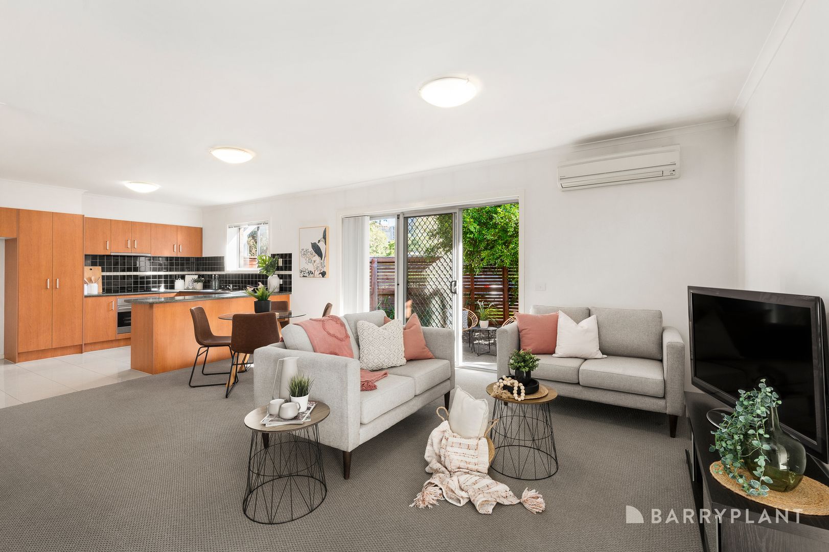 2/2 Woiwurung Crescent, Coburg VIC 3058, Image 1