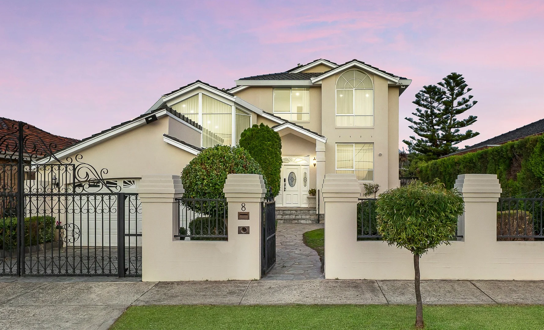 8 Tintern Avenue, Preston VIC 3072