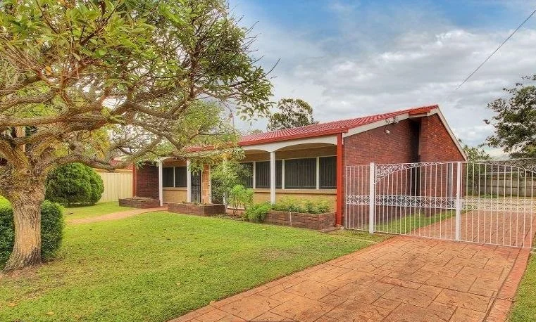 4 Longridge Street, Macgregor QLD 4109