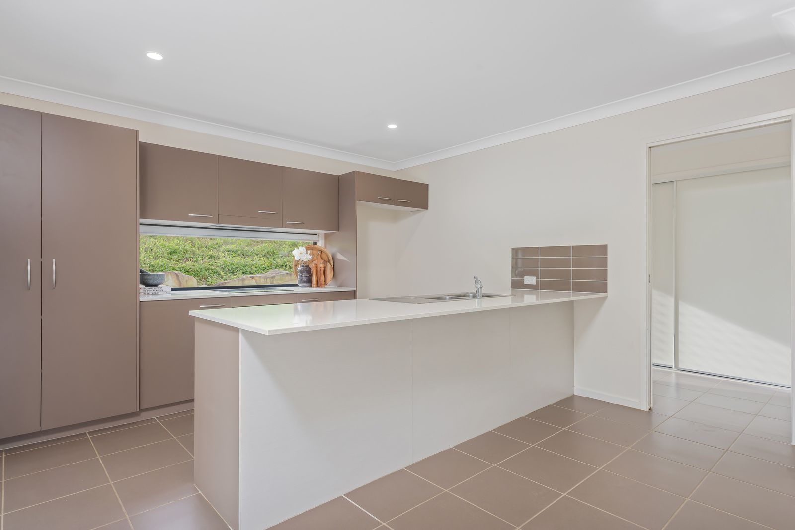 43 Gordon Drive, Upper Coomera QLD 4209, Image 2