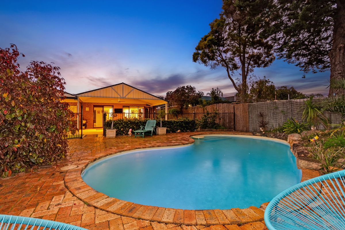 4 bedrooms House in 16 Cobine Way GREENWOOD WA, 6024
