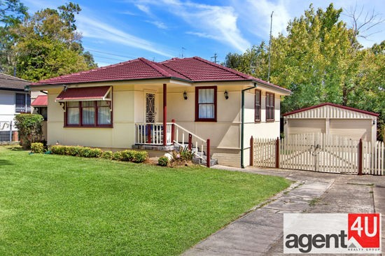 4 Butler Crescent, South Penrith NSW 2750