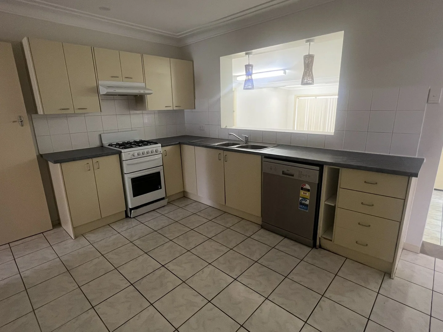 Additional image 2 of 41A Thirlmere Way, Tahmoor NSW 2573