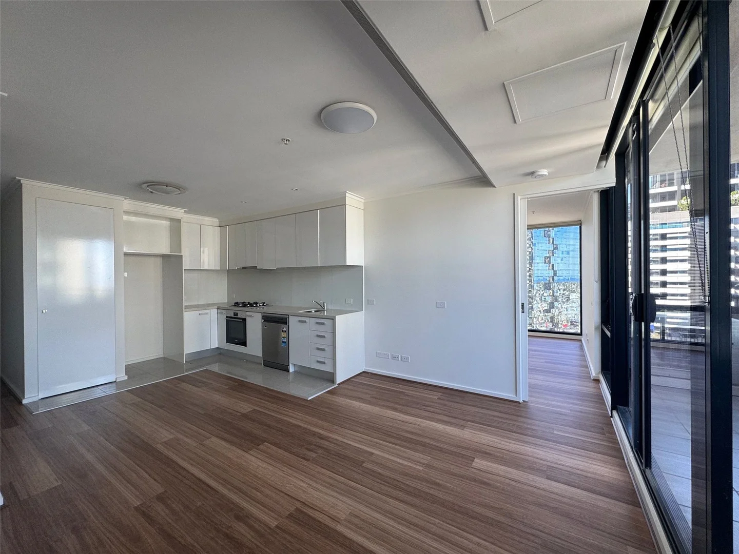Additional image 2 of 1904/63 Whiteman Street, Southbank VIC 3006