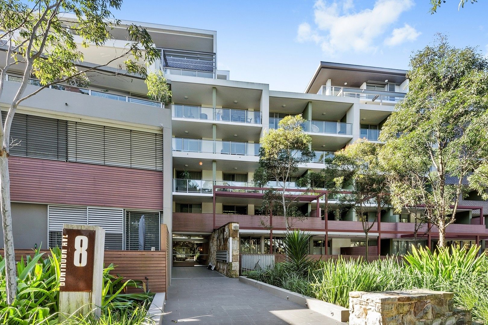 1 bedrooms Apartment / Unit / Flat in 402/8 Duntroon Avenue ST LEONARDS NSW, 2065