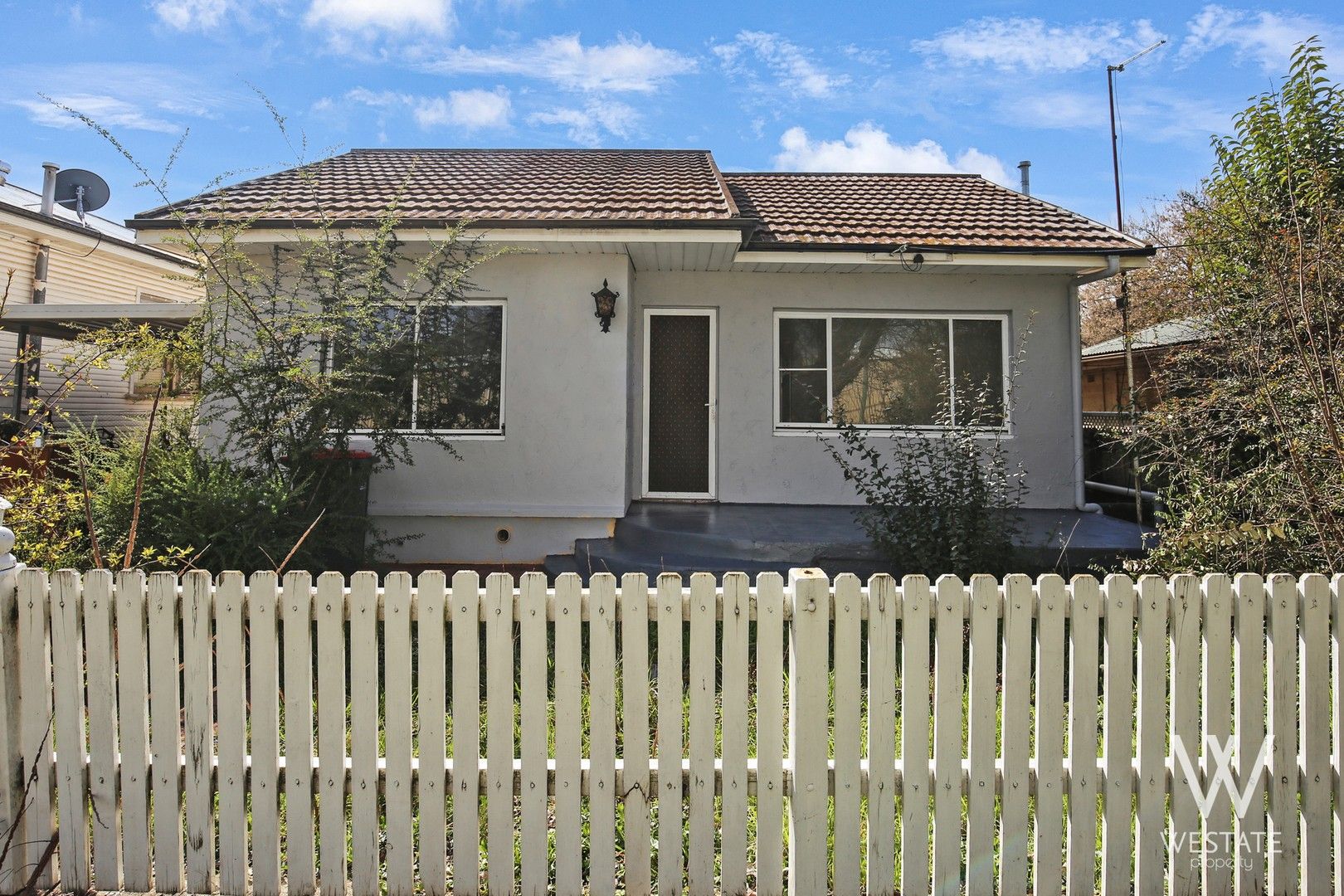 4 bedrooms House in 109 Morrisset Street BATHURST NSW, 2795