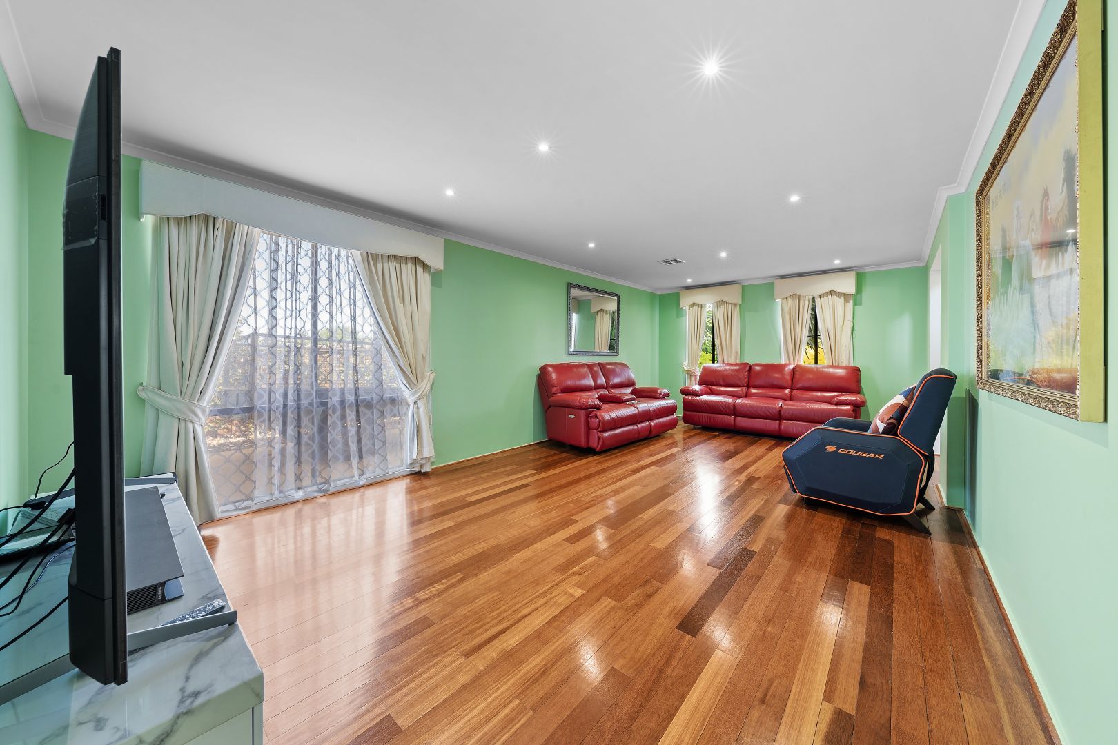 2 Collins Street, Taylors Hill VIC 3037, Image 2
