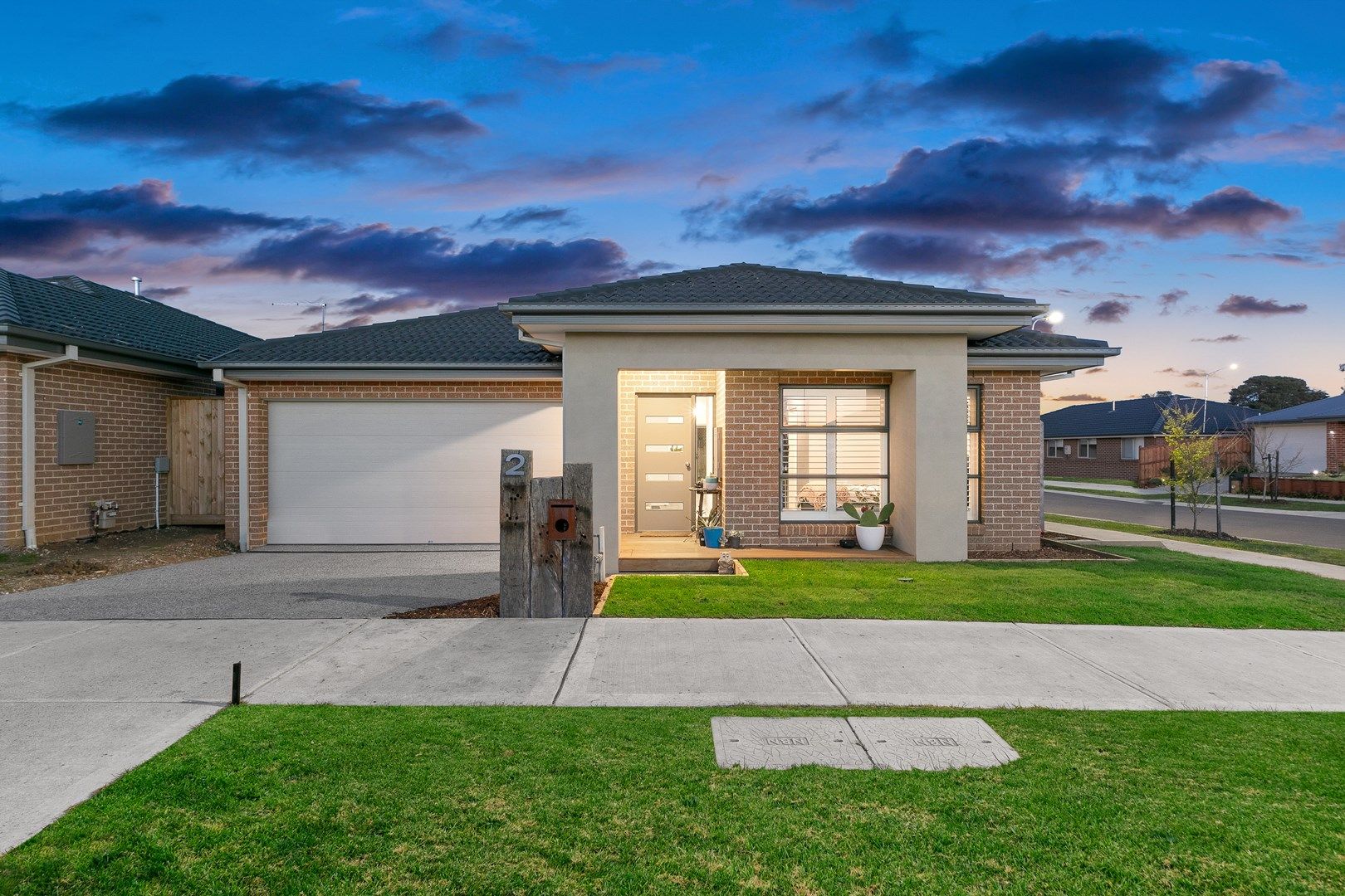 2 Abbeyard Drive, Clyde VIC 3978, Image 0