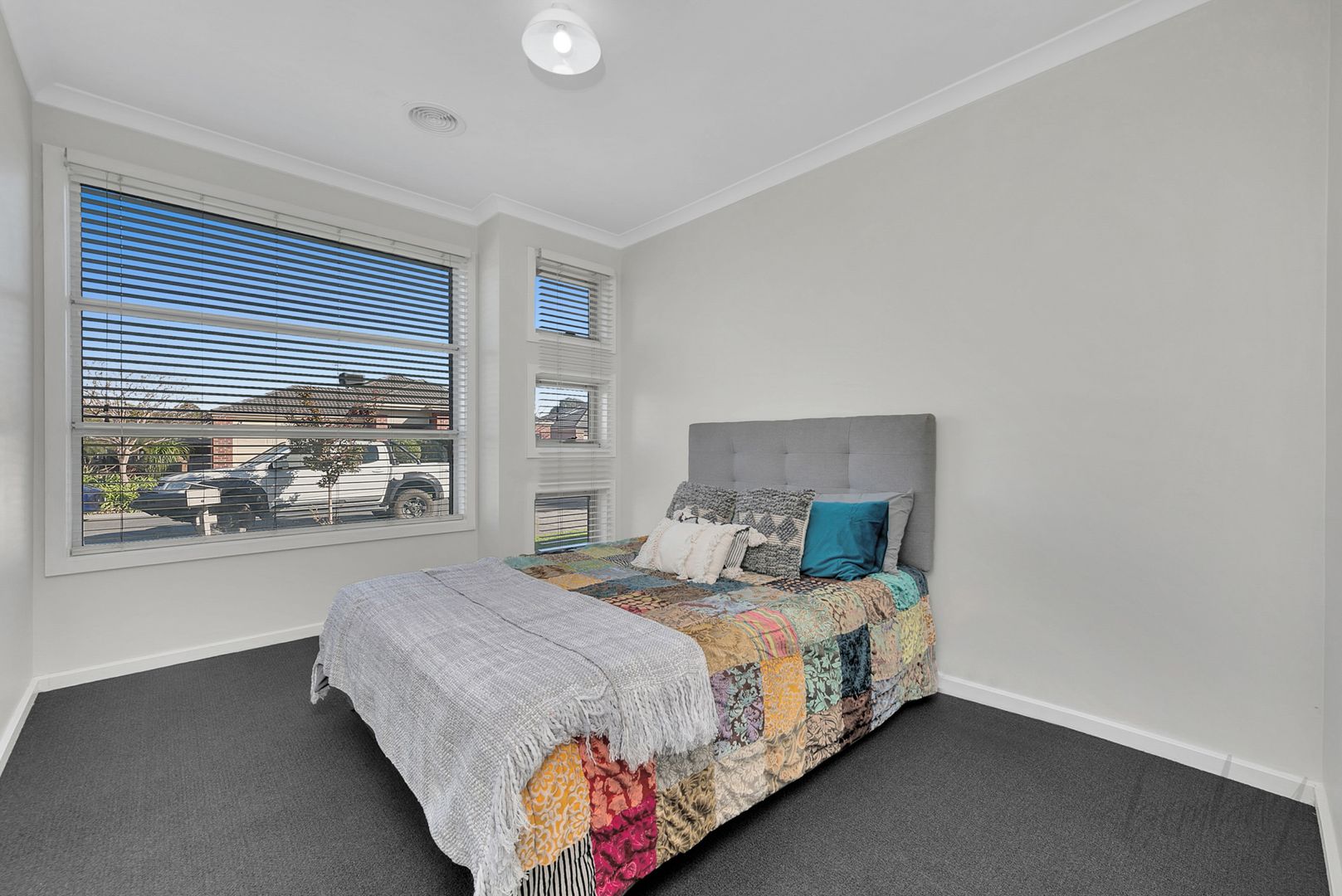 10 Kelso Street, Craigieburn VIC 3064, Image 2