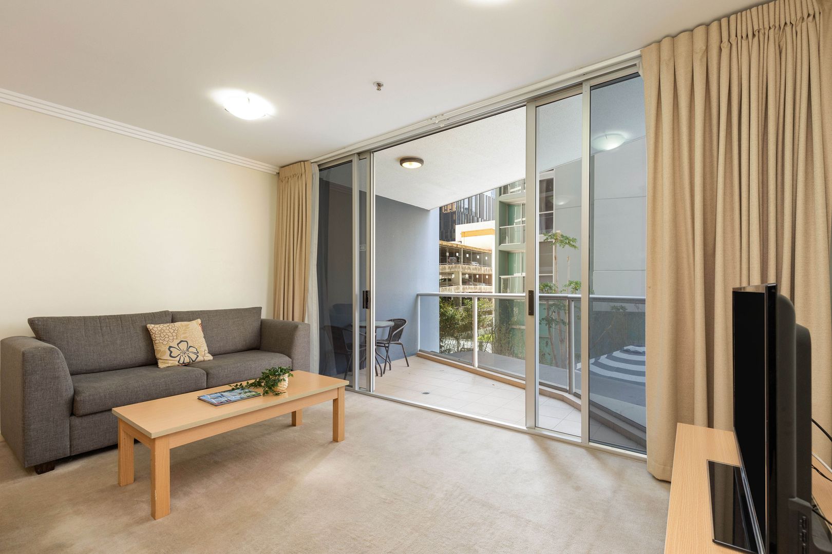 406/70 Mary Street, Brisbane City QLD 4000, Image 2