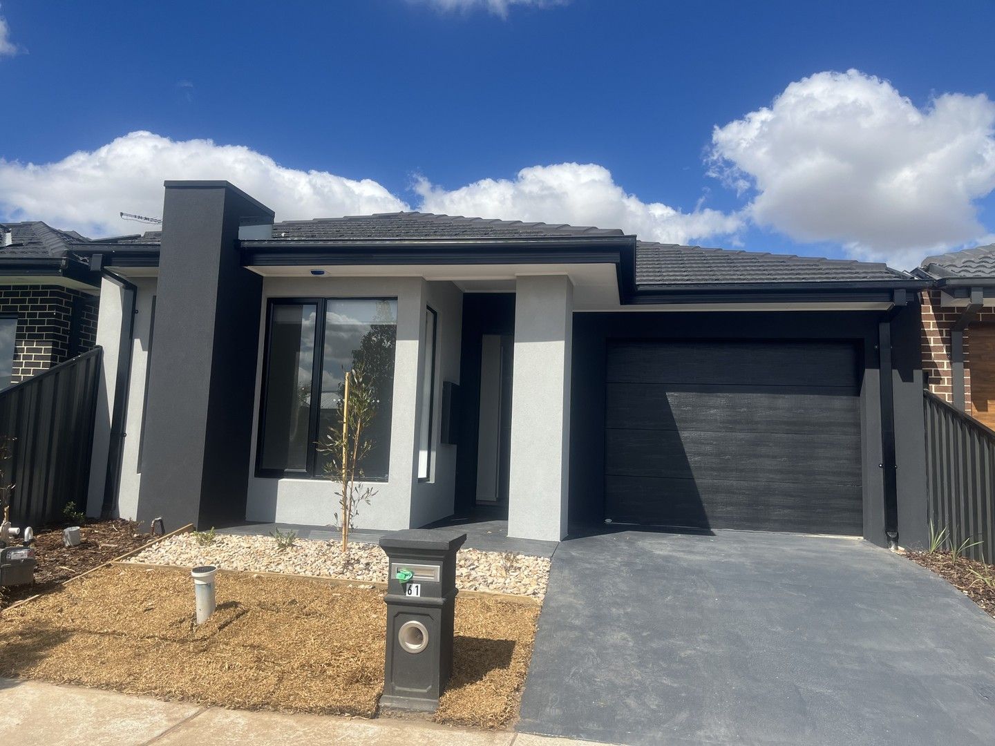 4 bedrooms House in 61 Cinnamara Circuit TARNEIT VIC, 3029