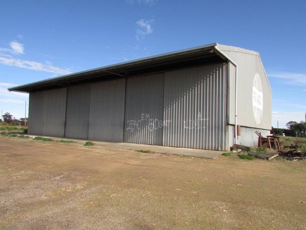 179 Henty Highway, Warracknabeal VIC 3393, Image 1