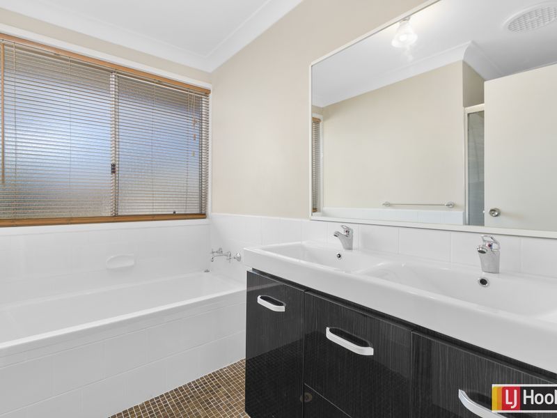 1 Oak Street, Albion Park Rail NSW 2527, Image 1