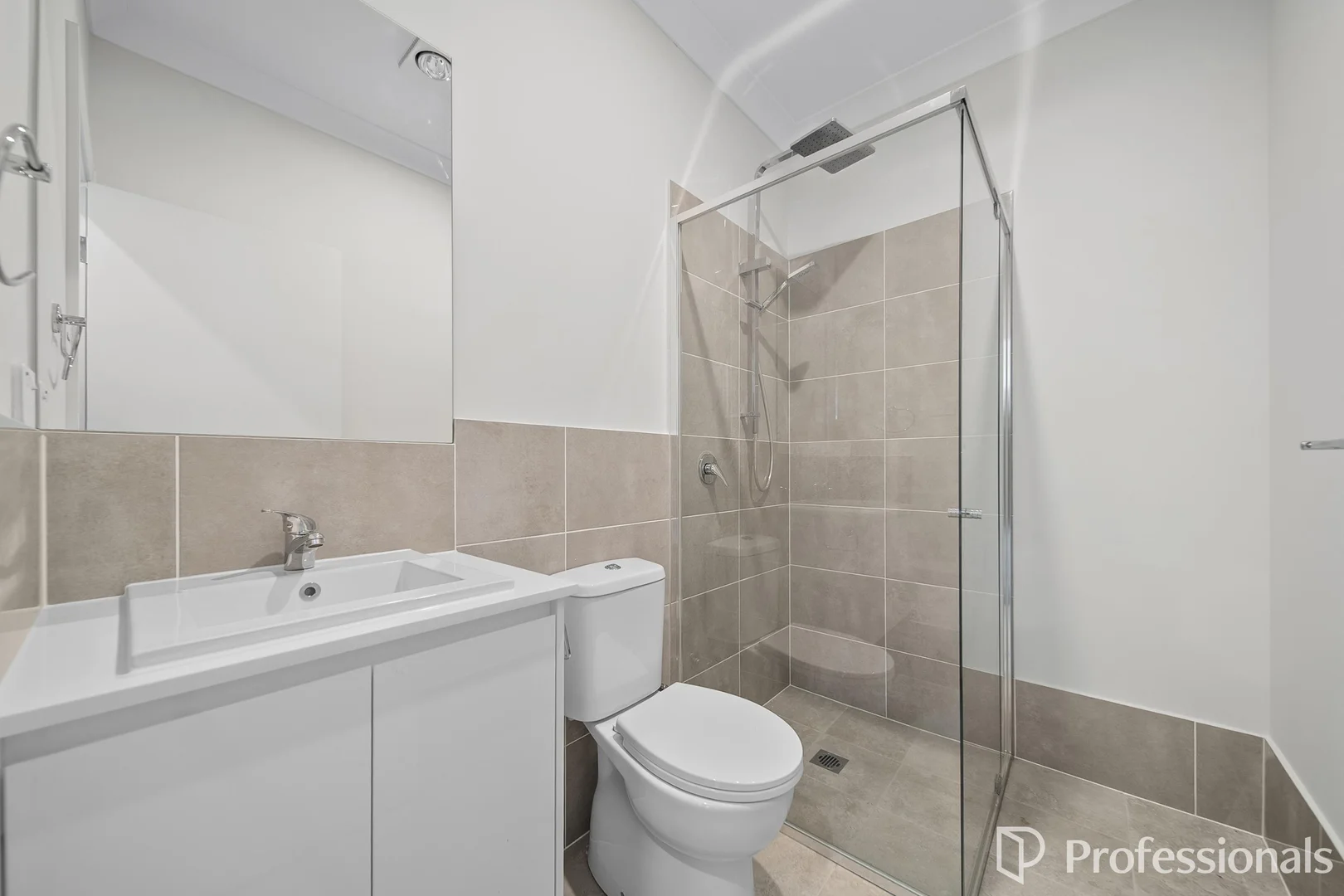 Additional image 5 of 57A Biscay Circuit, Menangle Park NSW 2563