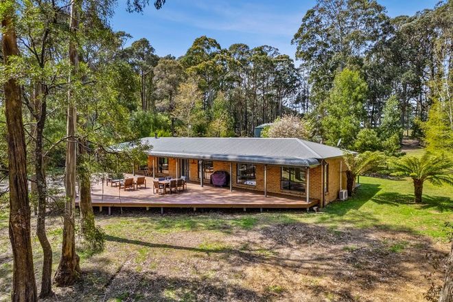 Picture of 18 Feeleys Lane, TRENTHAM VIC 3458