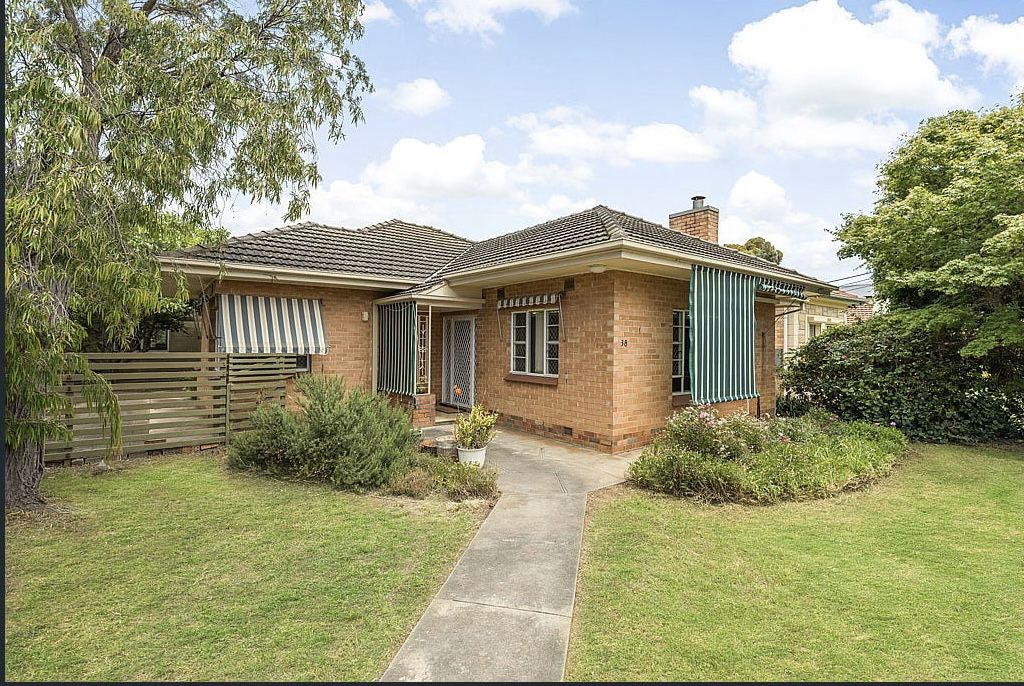 4 bedrooms House in 38 Sunshine Avenue WARRADALE SA, 5046