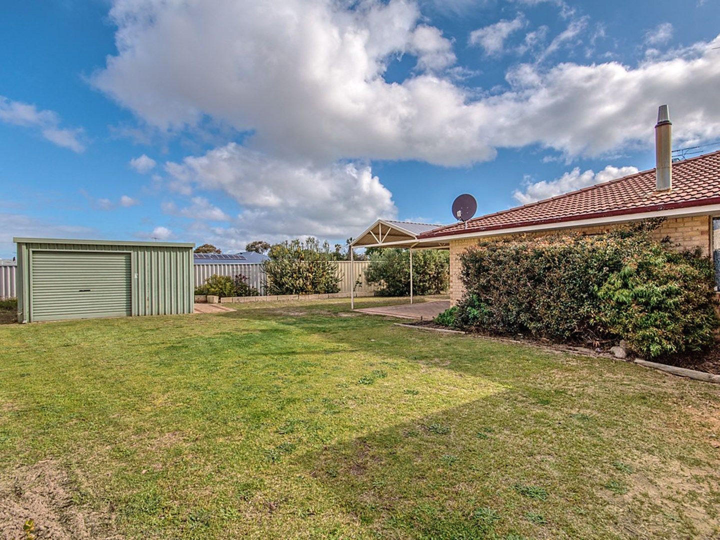 16 Wooleen St, Golden Bay WA 6174, Image 0