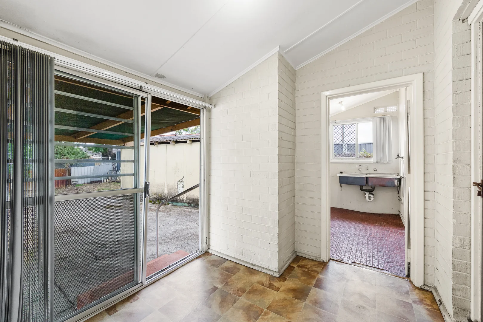 Additional image 28 of 203 Gabriel Street, Cloverdale WA 6105