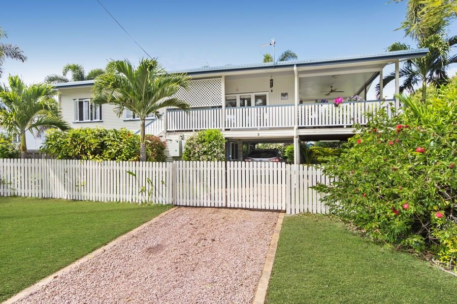 2 Comerford Crescent, Belgian Gardens QLD 4810, Image 1