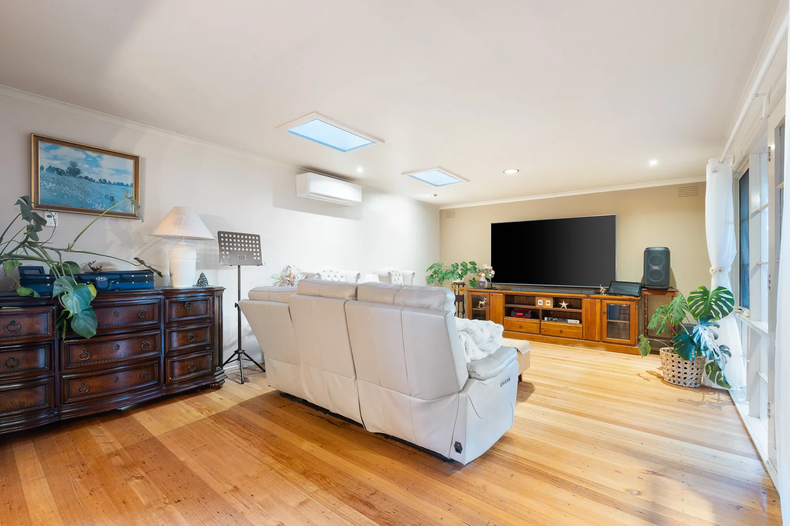 Additional image 5 of 1 Head Court, Vermont South VIC 3133