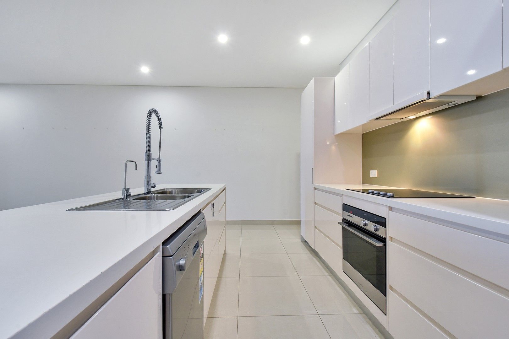 304/42 Gothenburg Crescent, Stuart Park NT 0820, Image 1