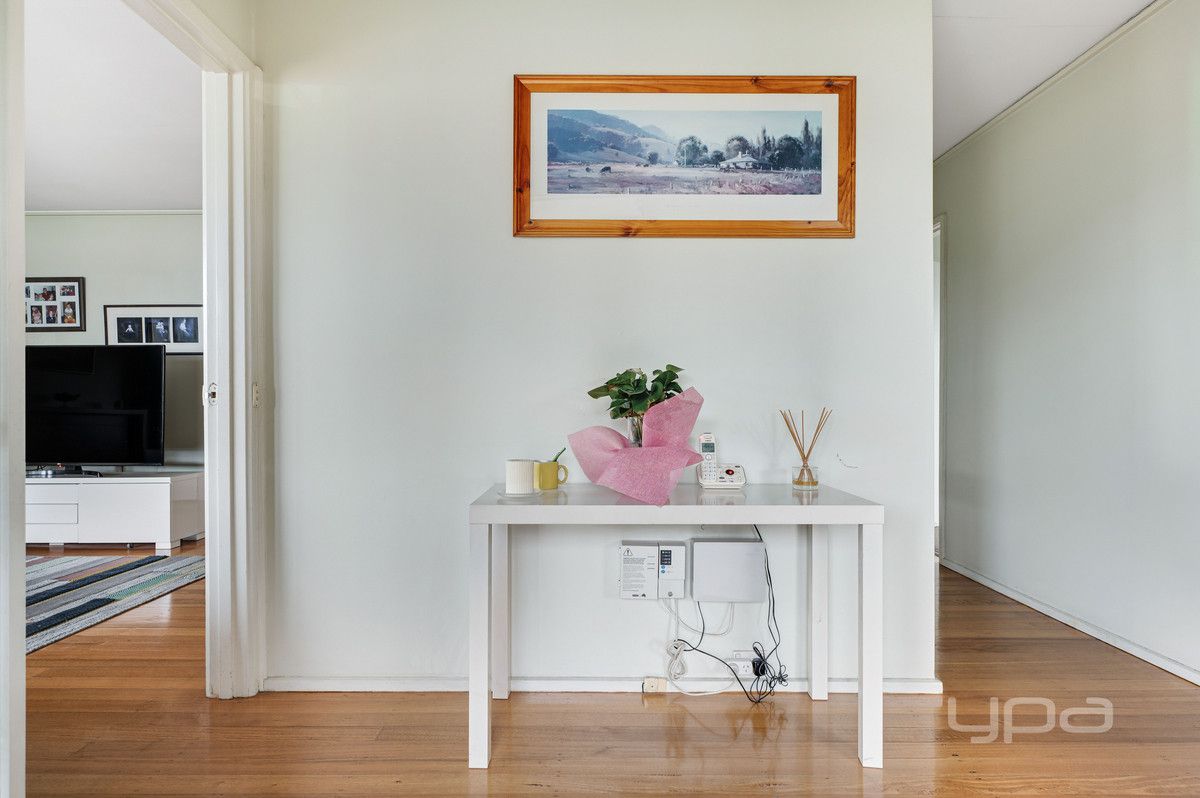 5 Gladstone Park Drive, Gladstone Park VIC 3043 House For Rent Domain