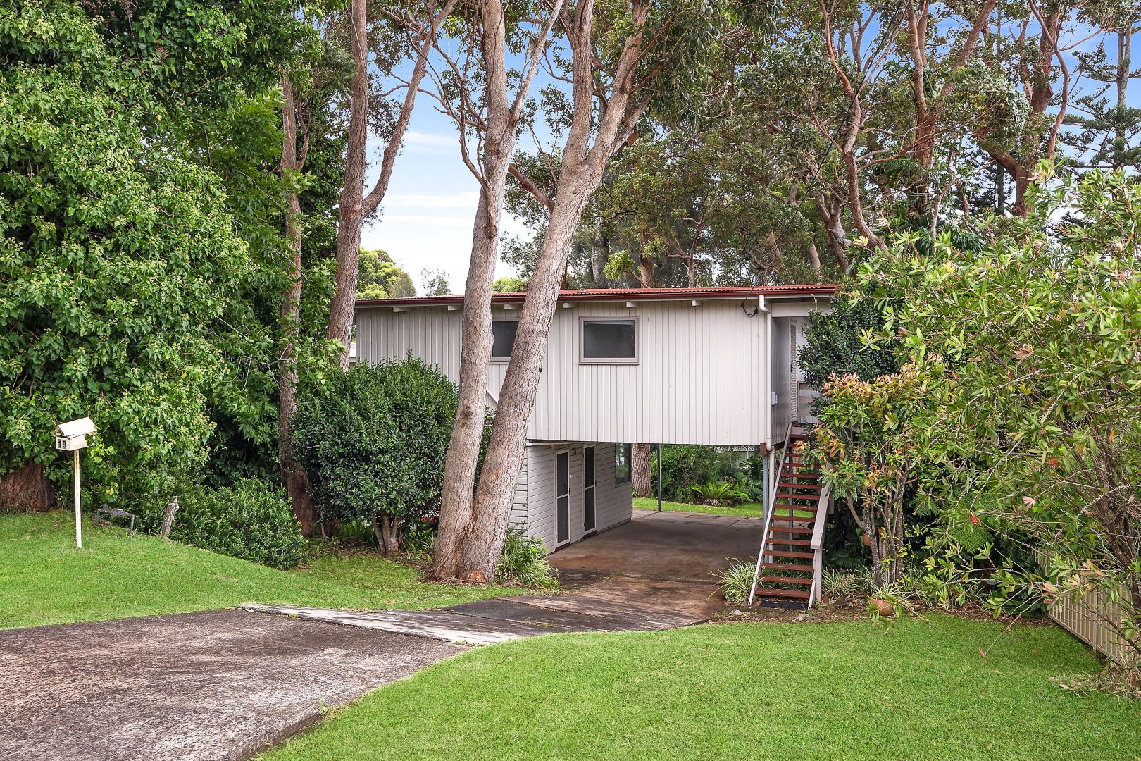 19 Seaview Street, Mollymook NSW 2539, Image 2