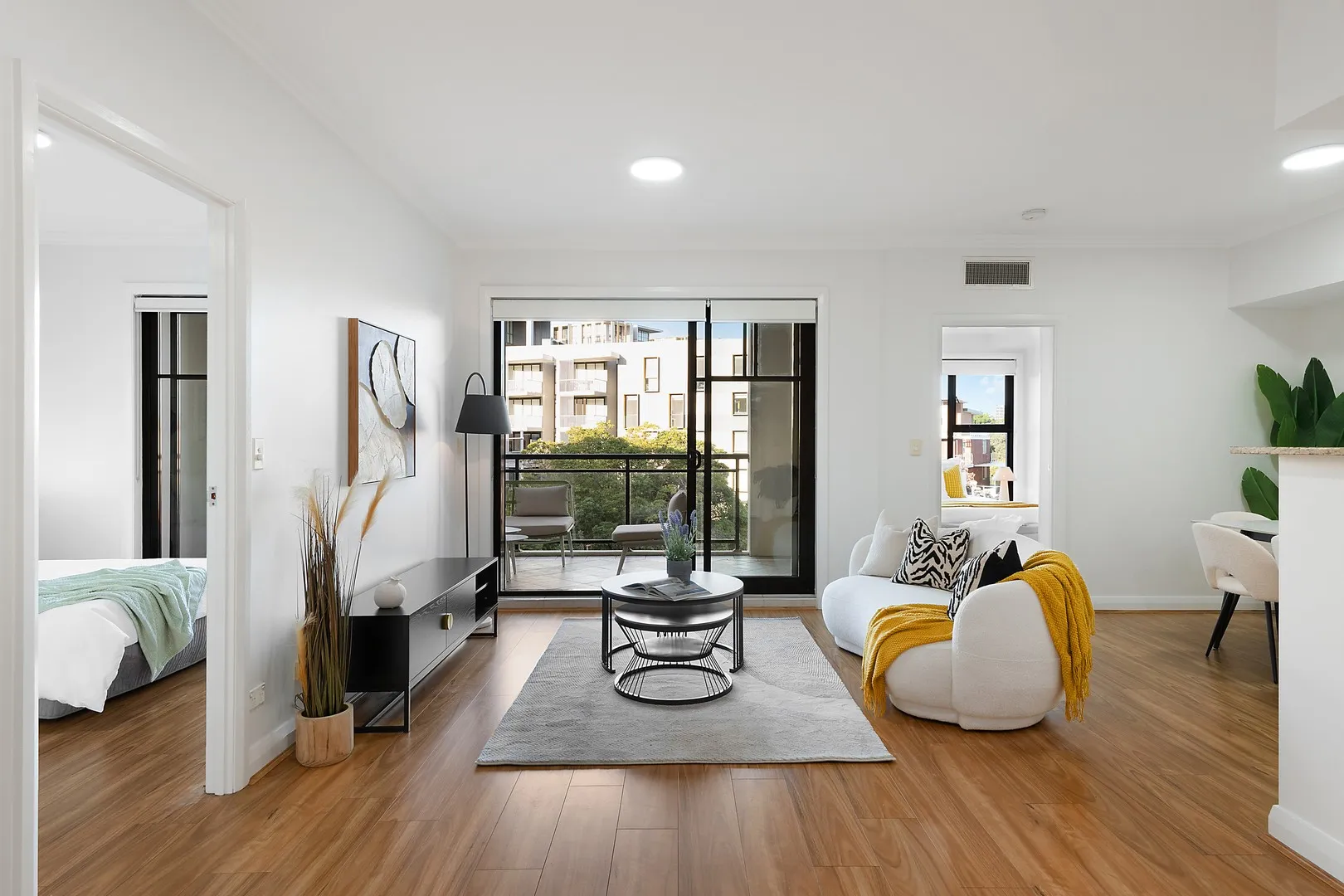 Elevated Riverside Living with Water Glimpses and Unmatched Convenience, Meadowbank