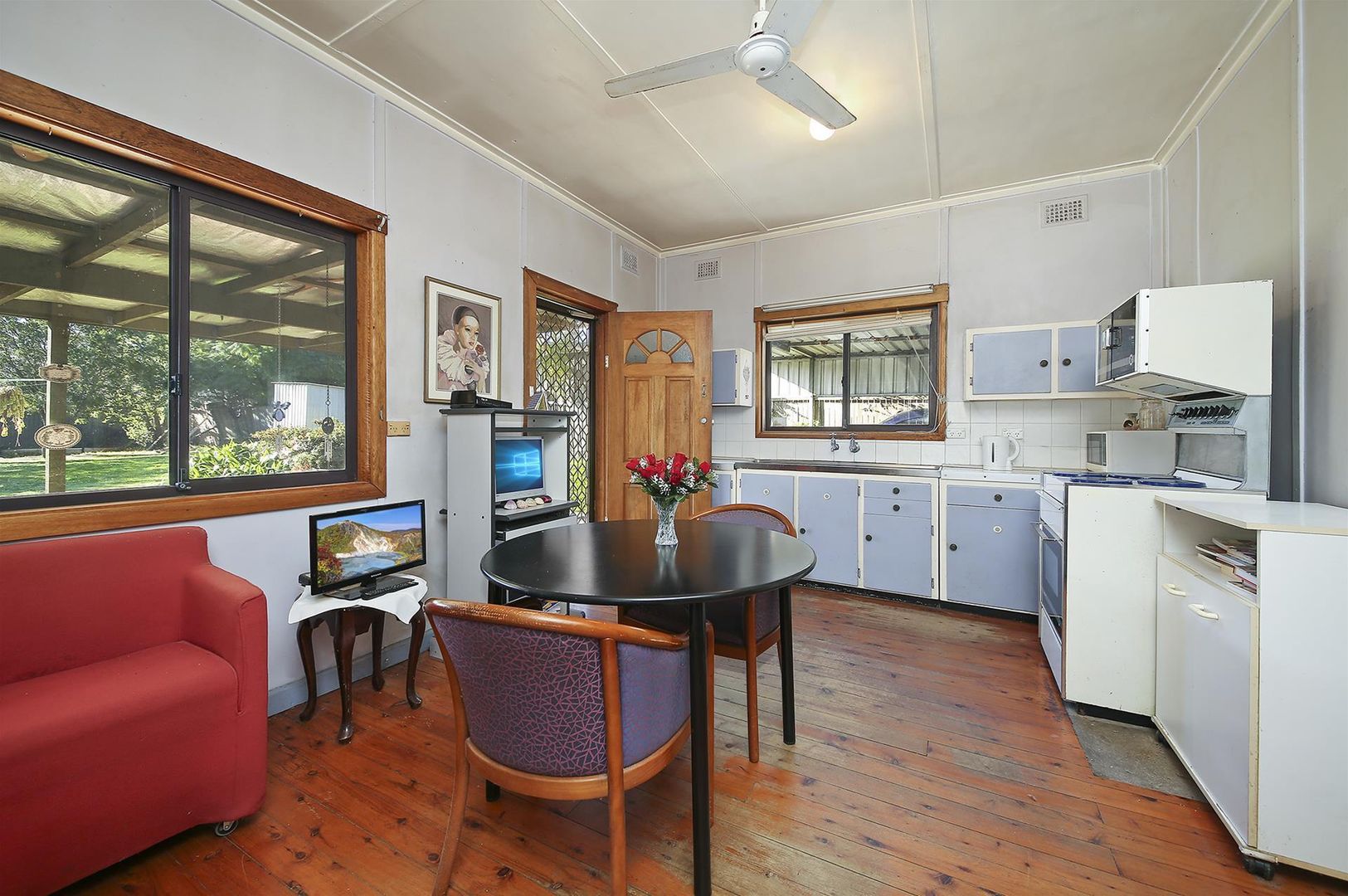 158 Rex Road, Georges Hall NSW 2198, Image 2