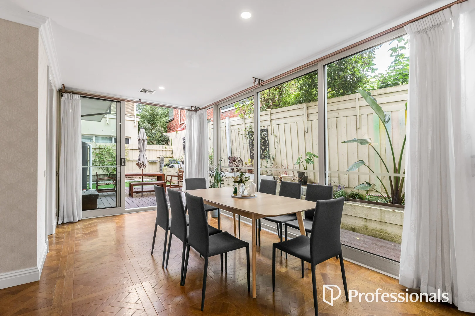 Additional image 7 of 2/18 Grandview Road, Box Hill South VIC 3128