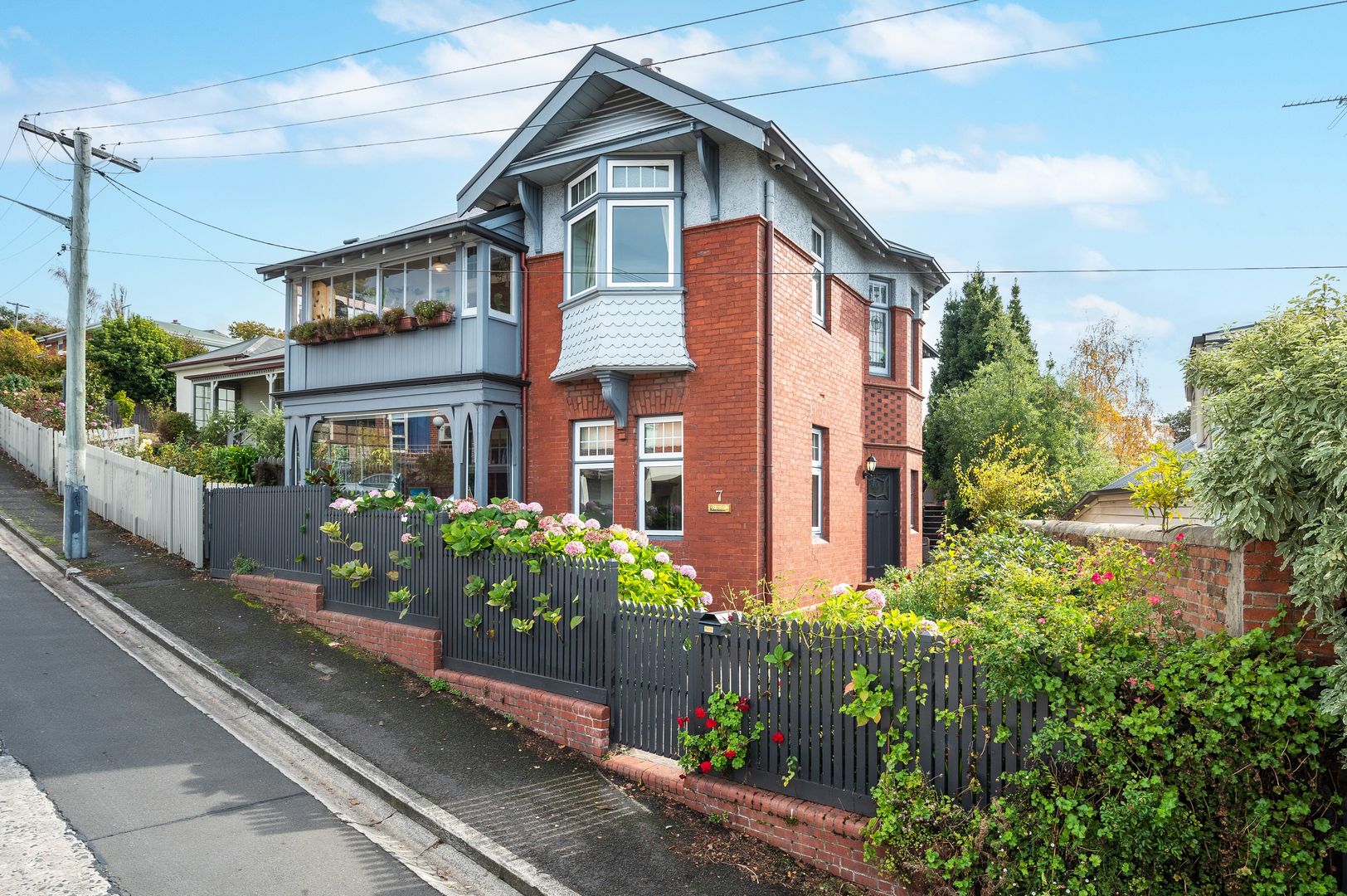 7 Elphinstone Road, North Hobart TAS 7000