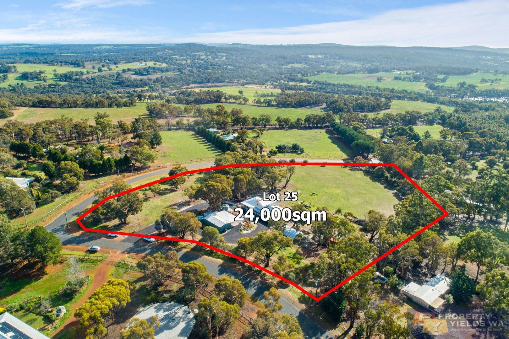 5 bedrooms House in 181 Bodeguero Way WUNDOWIE WA, 6560