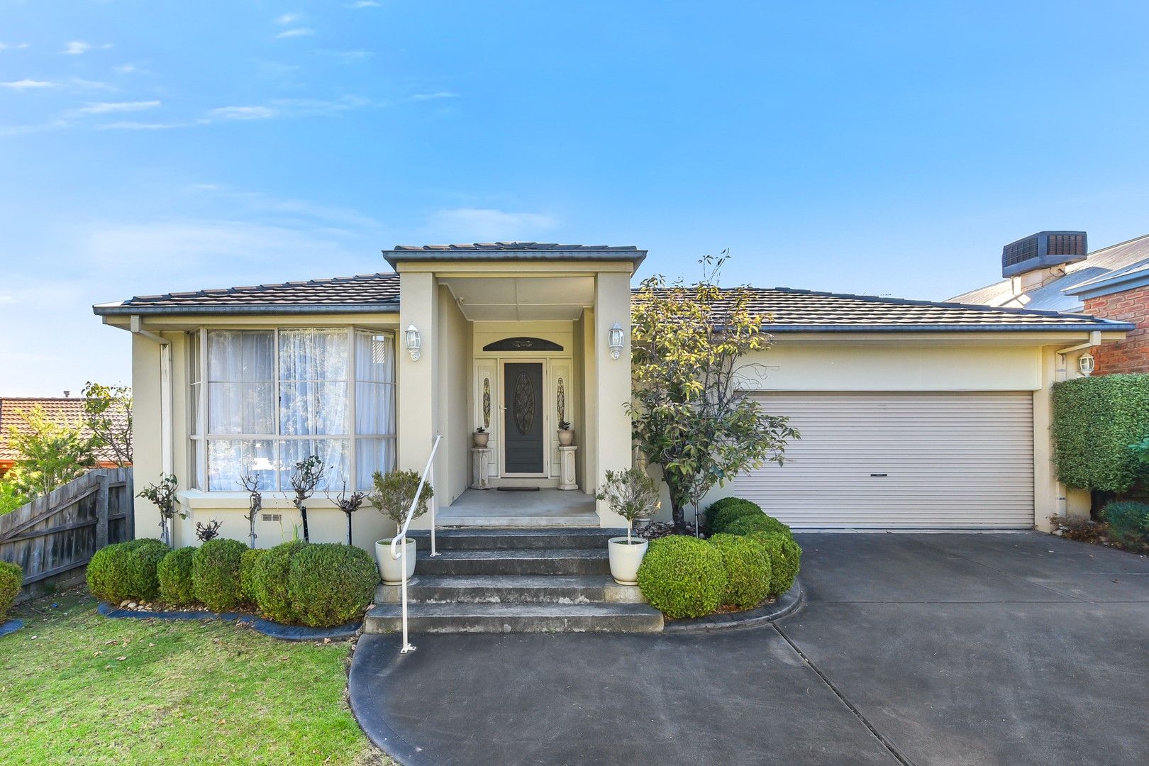 6 Caledonia Court, Berwick VIC 3806, Image 0