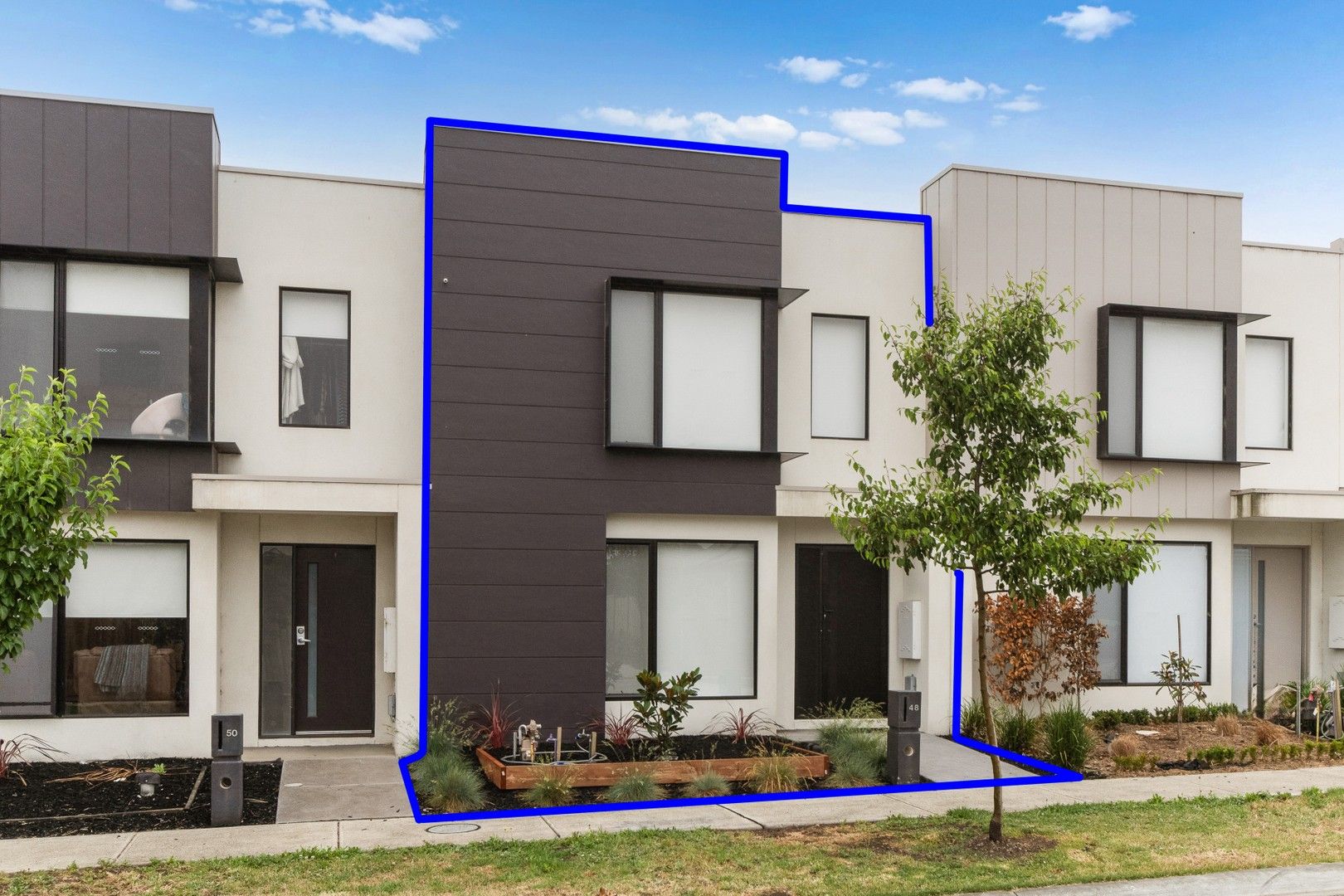 3 bedrooms Townhouse in 48 Criterion Way CRANBOURNE EAST VIC, 3977