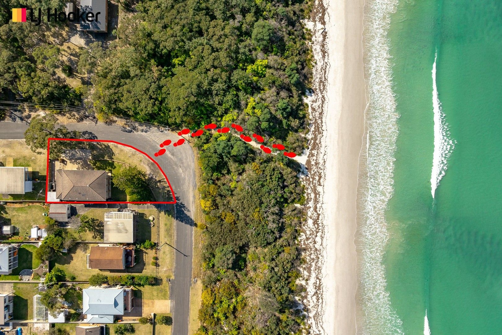 4 bedrooms House in 64 Greenway Road CALLALA BEACH NSW, 2540