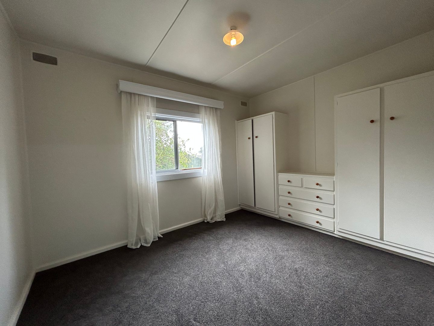 1/29 Elowera Road, Armidale NSW 2350 Apartment For Rent Domain