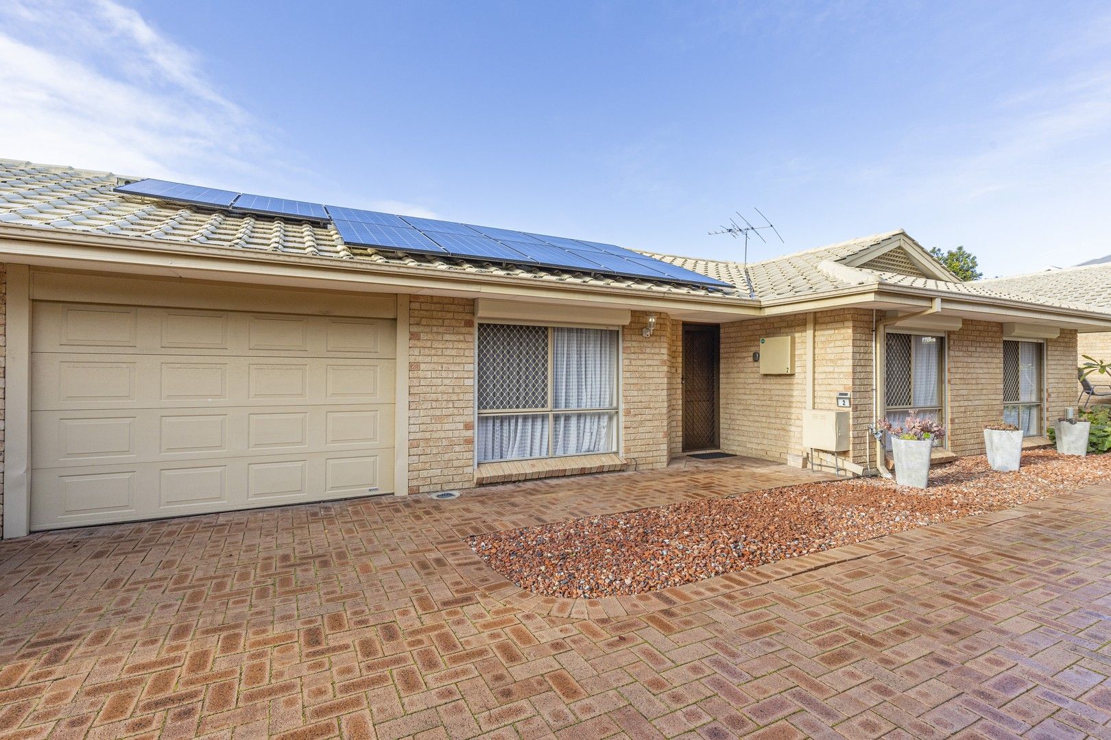 3 bedrooms House in 2/11 CARNARVON STREET EAST VICTORIA PARK WA, 6101