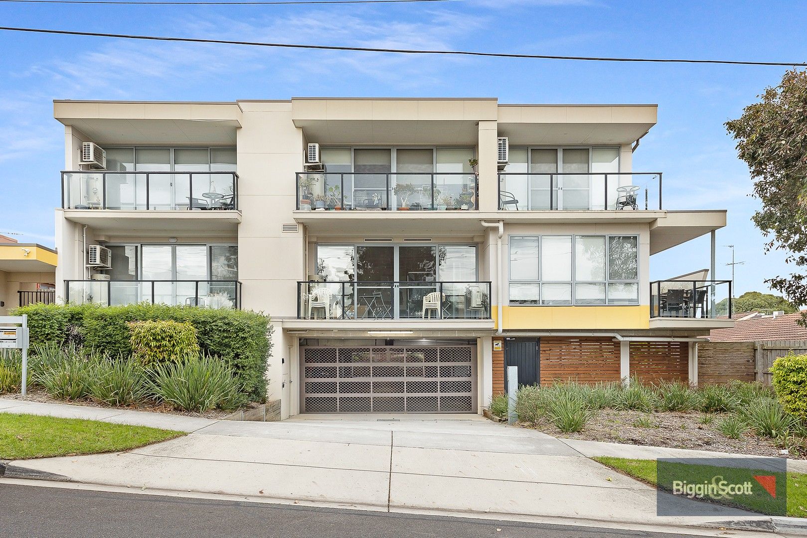 2 bedrooms Apartment / Unit / Flat in 5/6 Oak Avenue BORONIA VIC, 3155