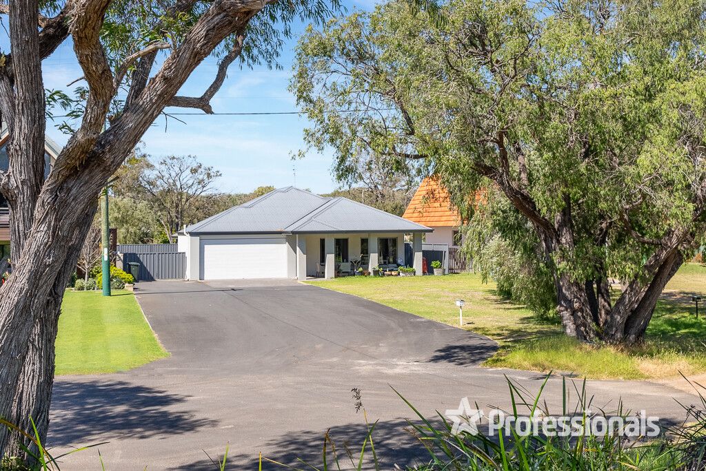 668 Geographe Bay Road, Broadwater WA 6280, Image 0